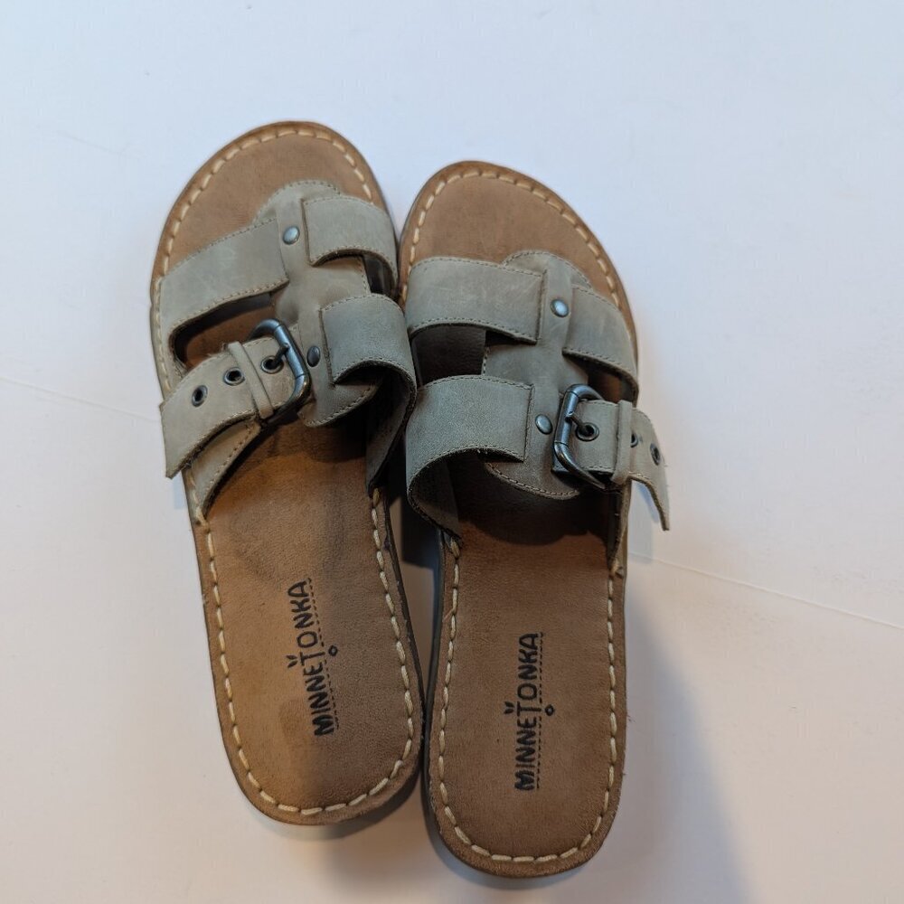 Minnetonka Buckle Sandal Slides in Tan, Sz 9